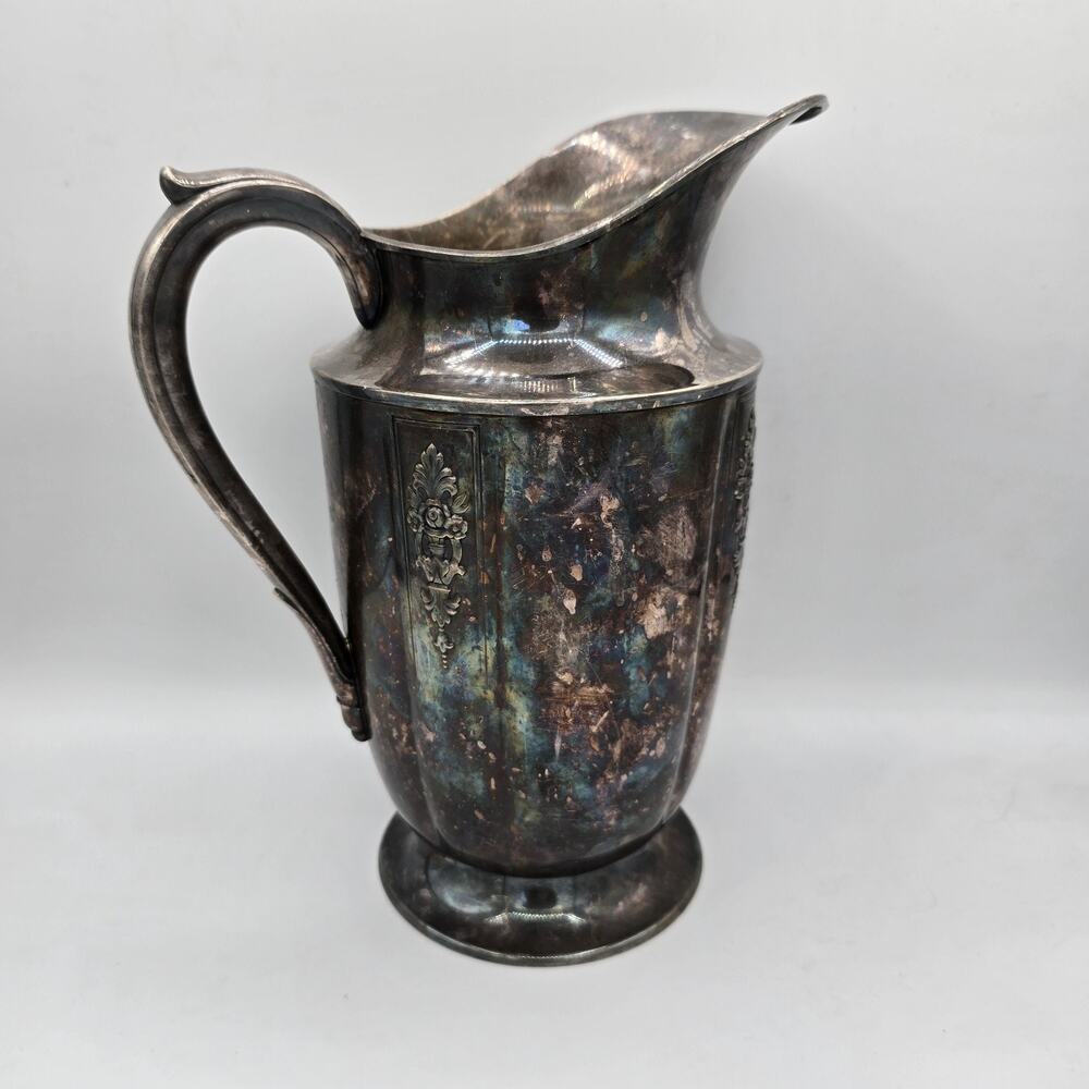 Vintage 1847 Rogers Bros Ambassador Silverplate Pitcher 10” Ornate Jug Vase